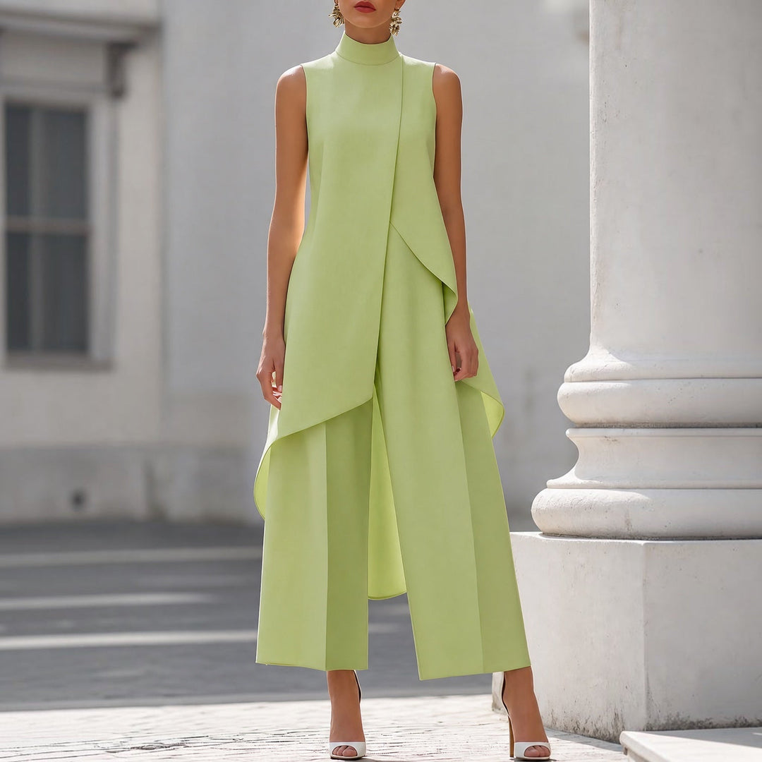 Daniela | Mono Elegante de Cuello Alto con Top Drapeado