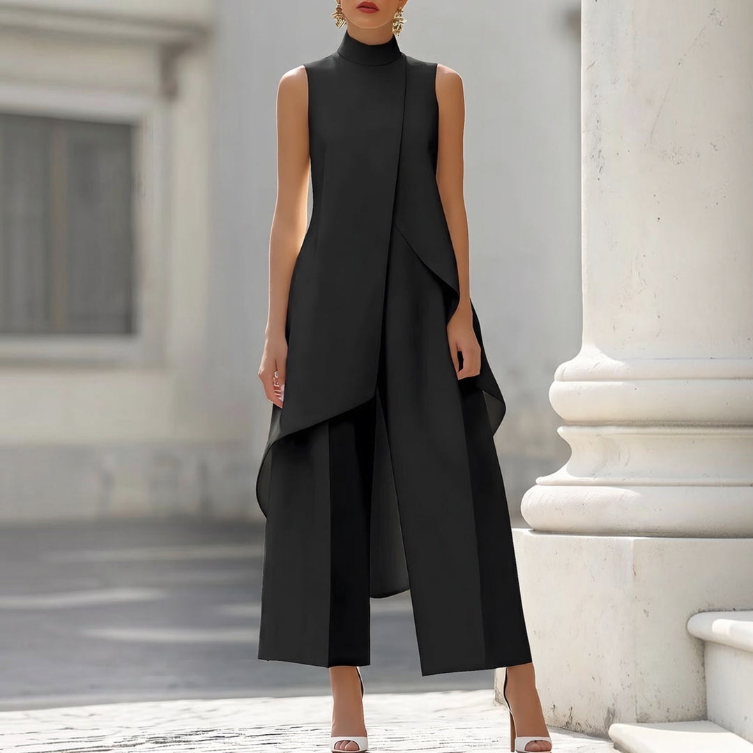 Daniela | Mono Elegante de Cuello Alto con Top Drapeado