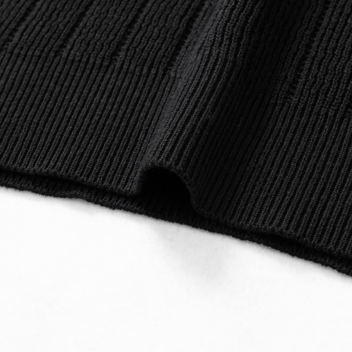 SESTRI | POLO HOMBRE DE LINO CANALÉ GRUESO CUELLO ABIERTO