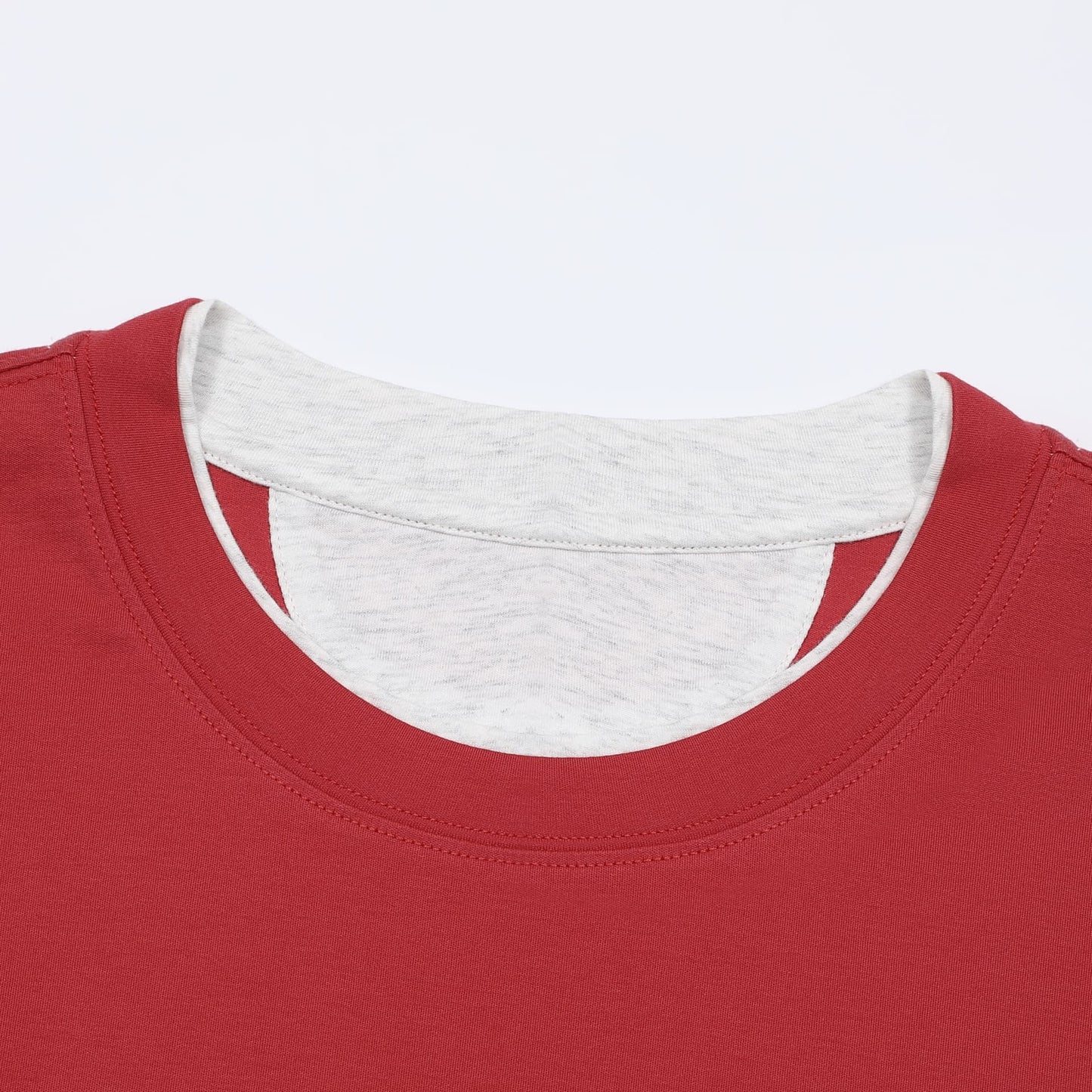 LERICI | CAMISETA HOMBRE DOBLE CAPA CUELLO Y BAJO EN CONTRASTE