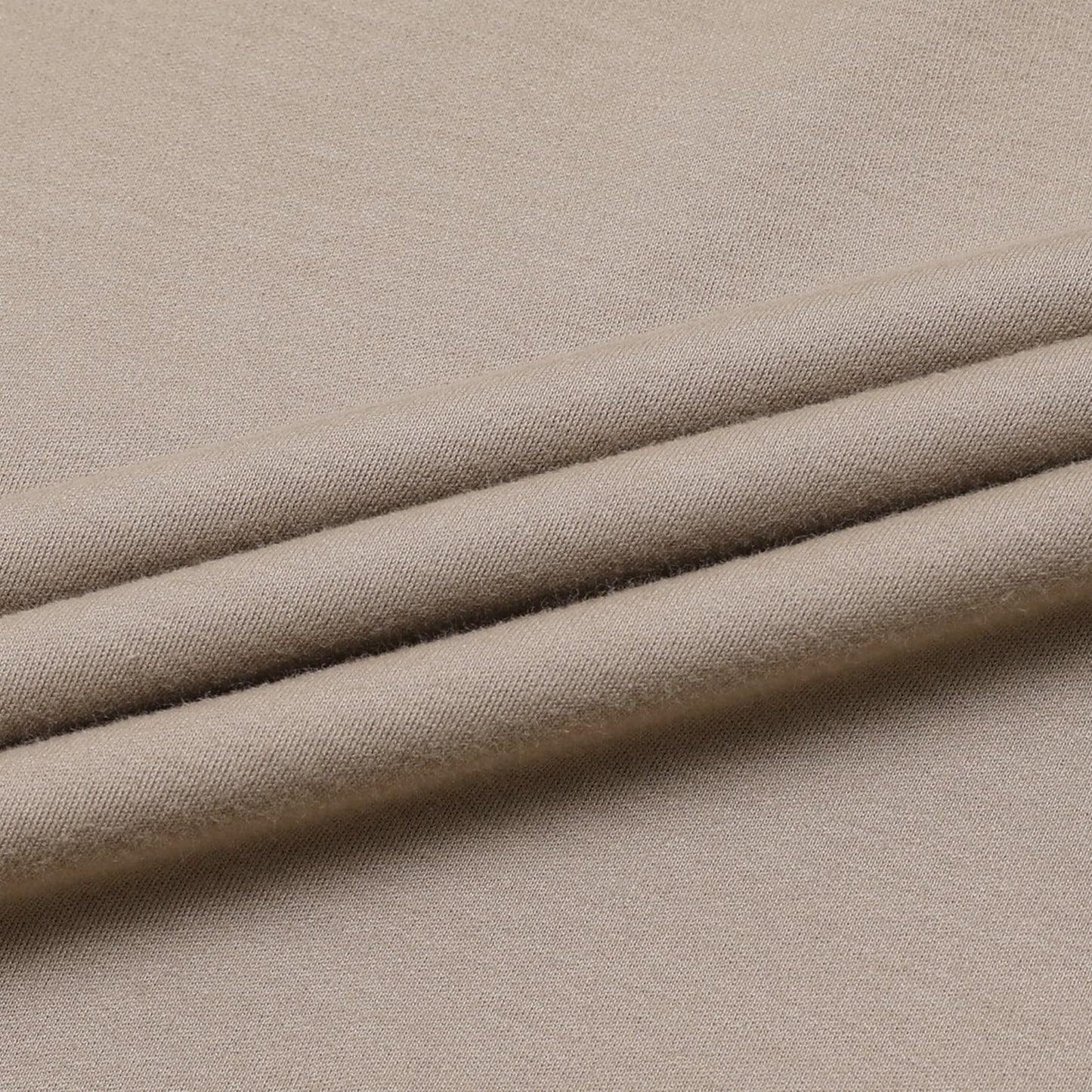 LERICI | CAMISETA HOMBRE DOBLE CAPA CUELLO Y BAJO EN CONTRASTE