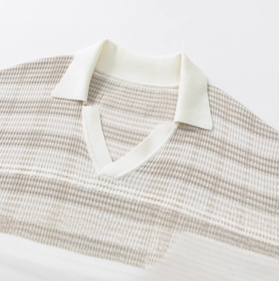 PRAIANO | POLO HOMBRE DE ALGODÓN RAYAS CUELLO ABIERTO